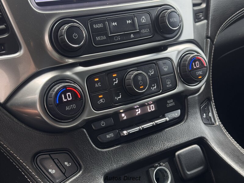 Used 2019 Chevrolet Suburban LT w/ Luxury Package RWD image 38