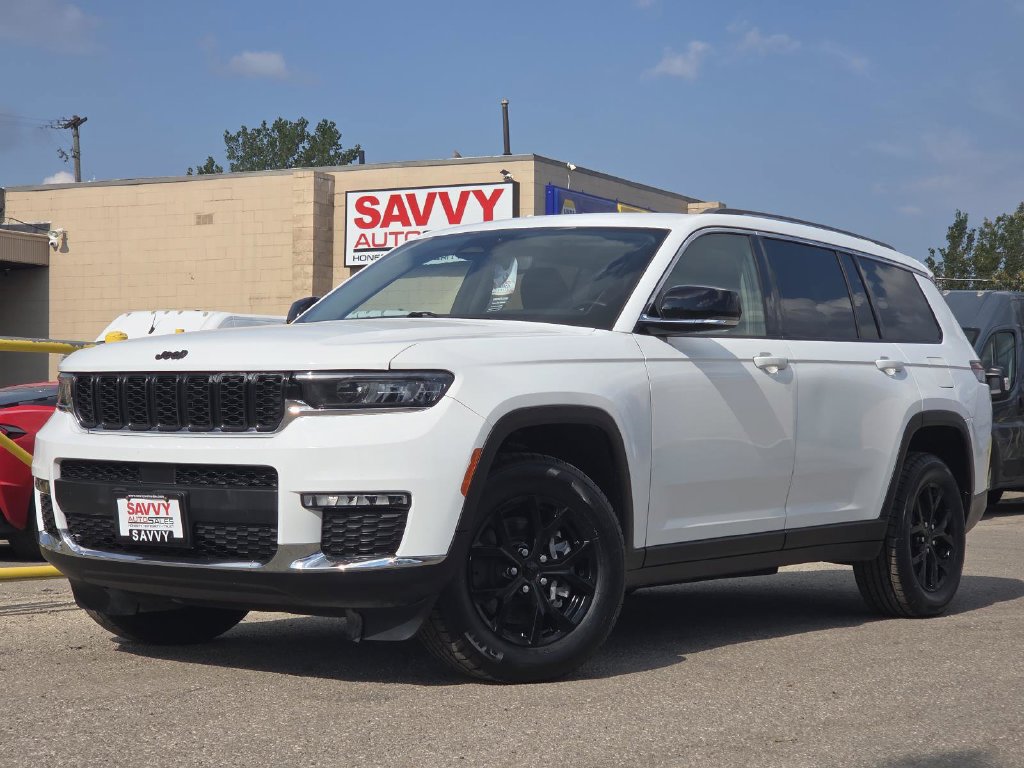 Used 2022 Jeep Grand Cherokee L Limited AWD/4WD image 2