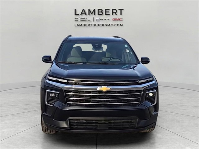 Used 2025 Chevrolet Traverse LT image 8