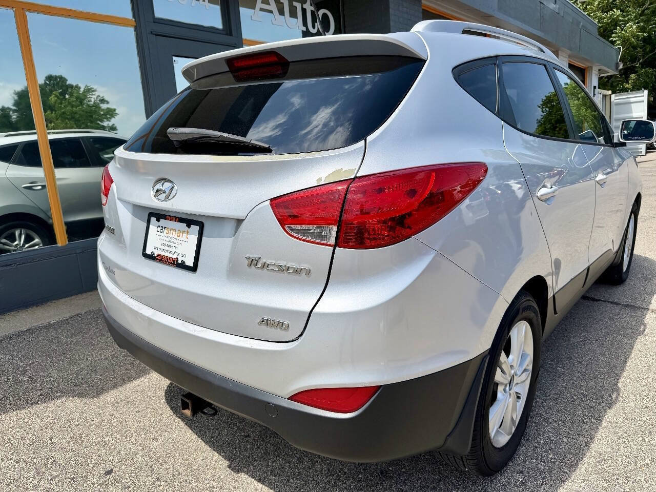 Used 2011 Hyundai Tucson GLS AWD/4WD image 9