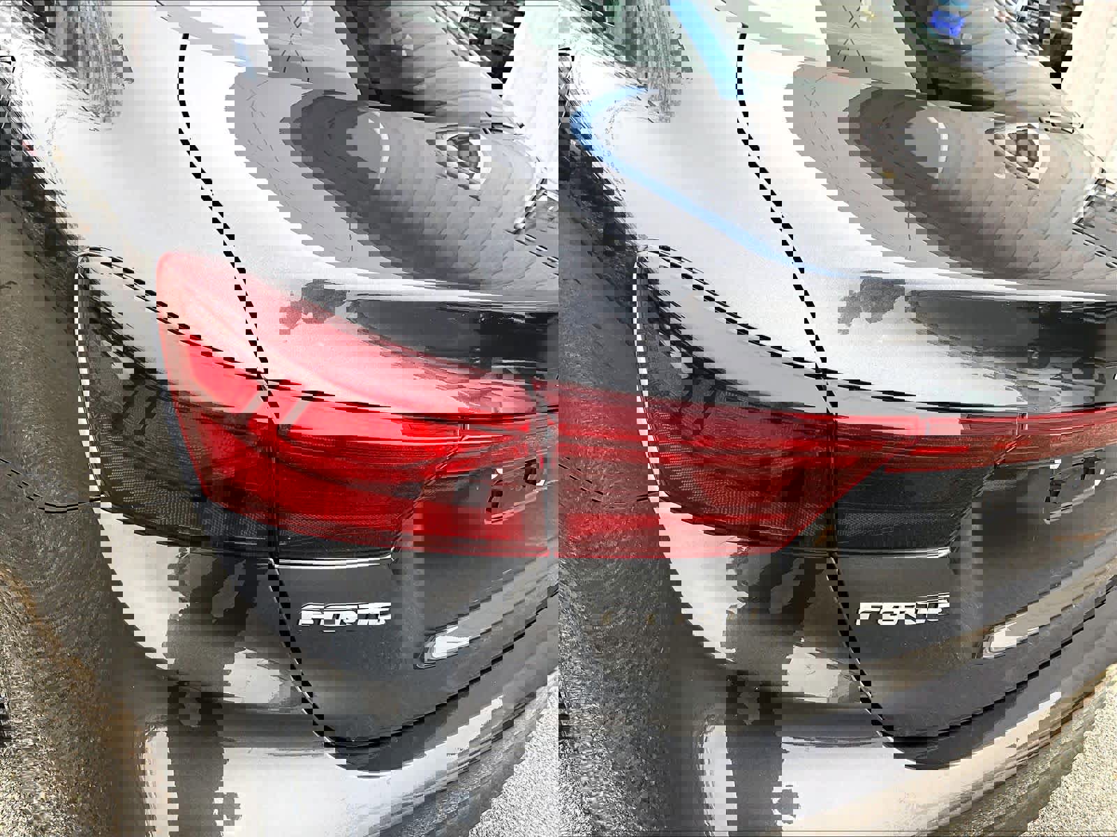 Used 2023 Kia Forte LXS image 32