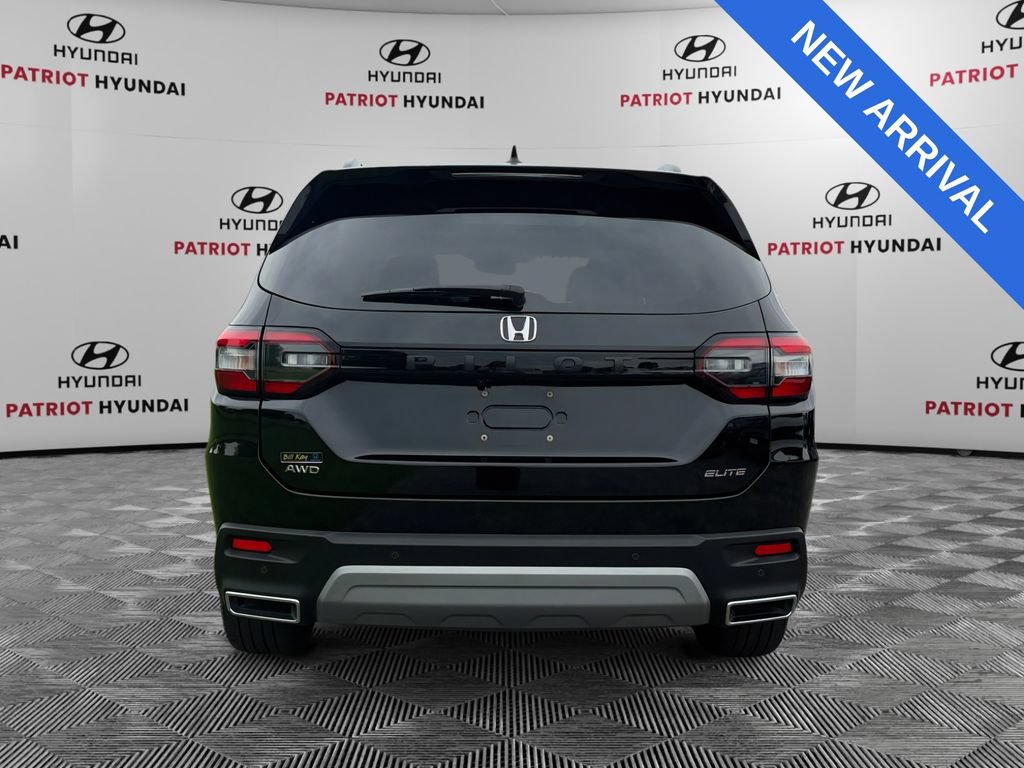 Used 2025 Honda Pilot Elite image 4
