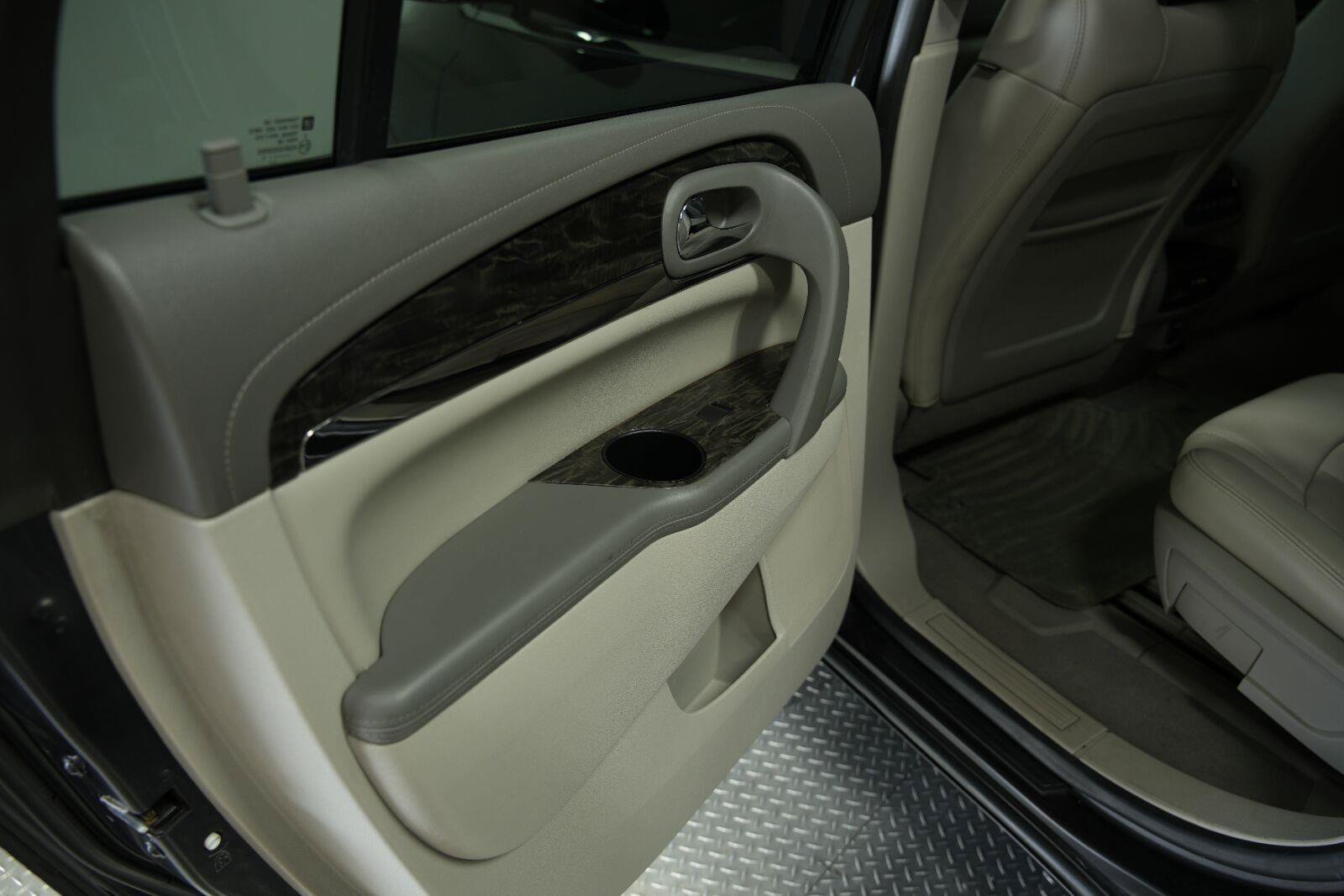 Certified 2014 Buick Enclave Premium FWD image 31