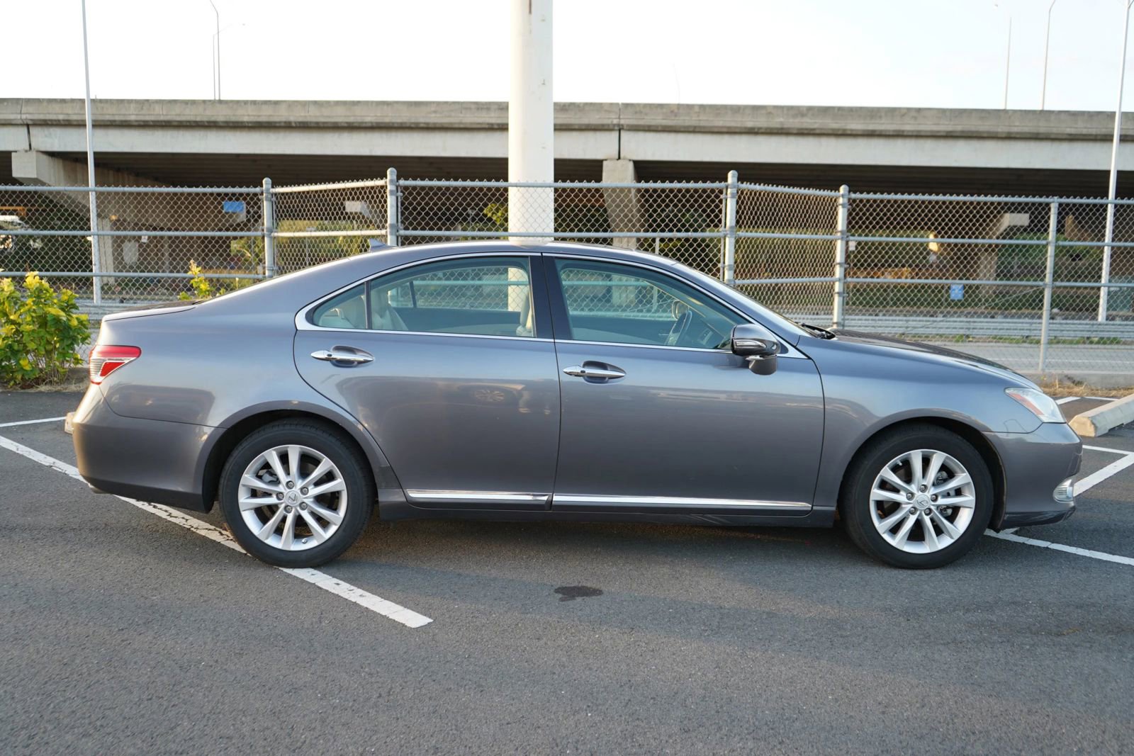 Used 2012 Lexus ES 350 image 24