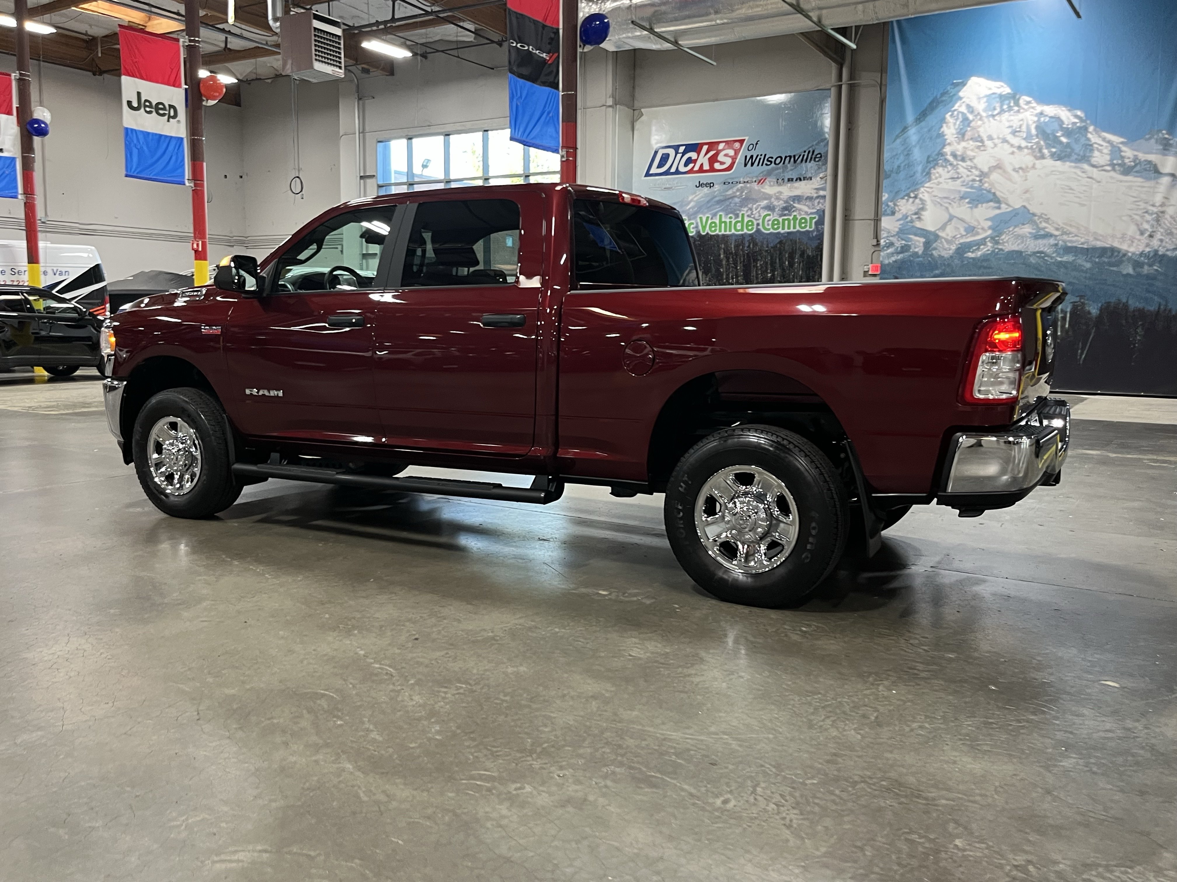 Certified 2022 RAM 2500 Big Horn AWD/4WD image 3