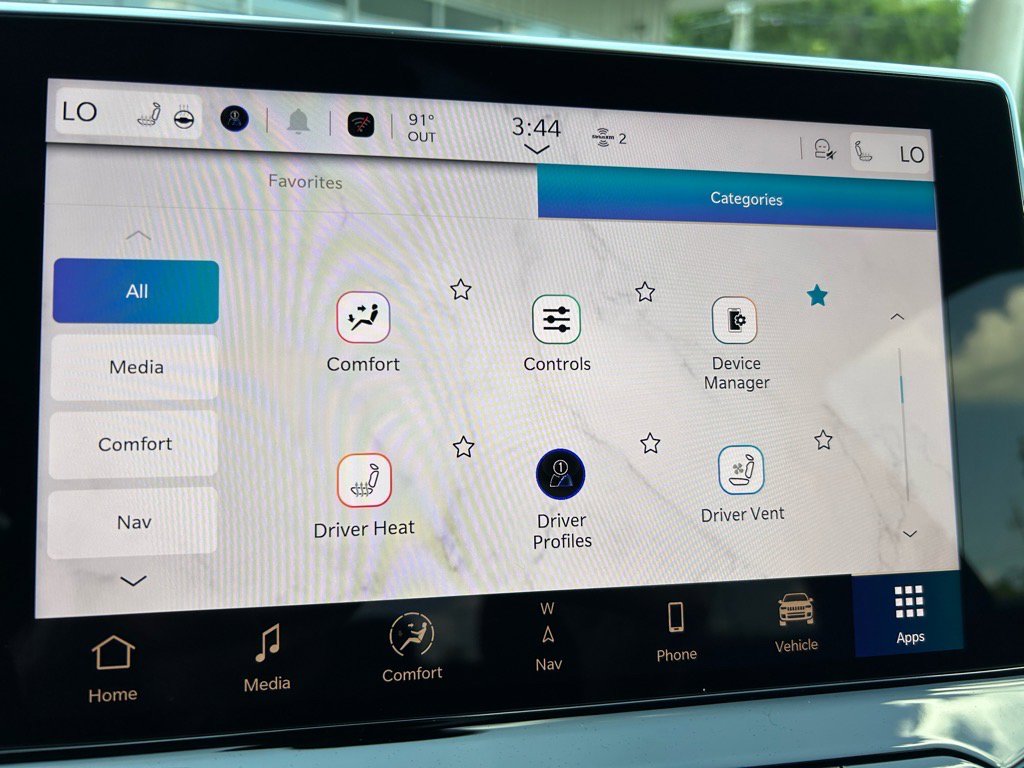 New 2025 Jeep Compass Limited image 38