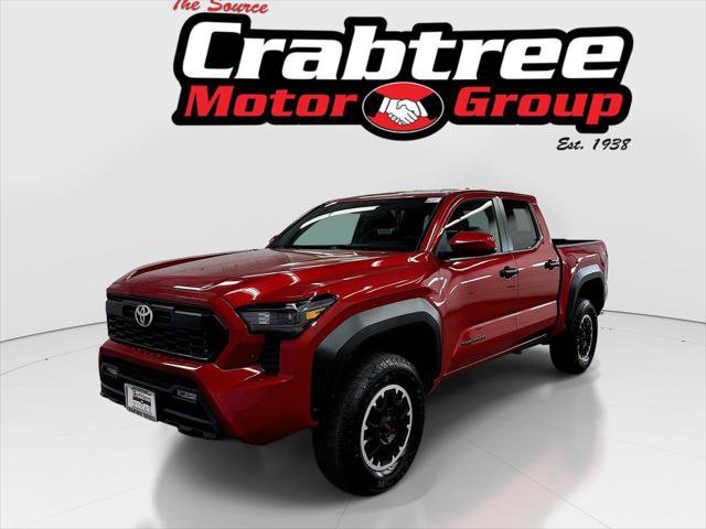 Certified 2024 Toyota Tacoma TRD Off-Road AWD/4WD image 1