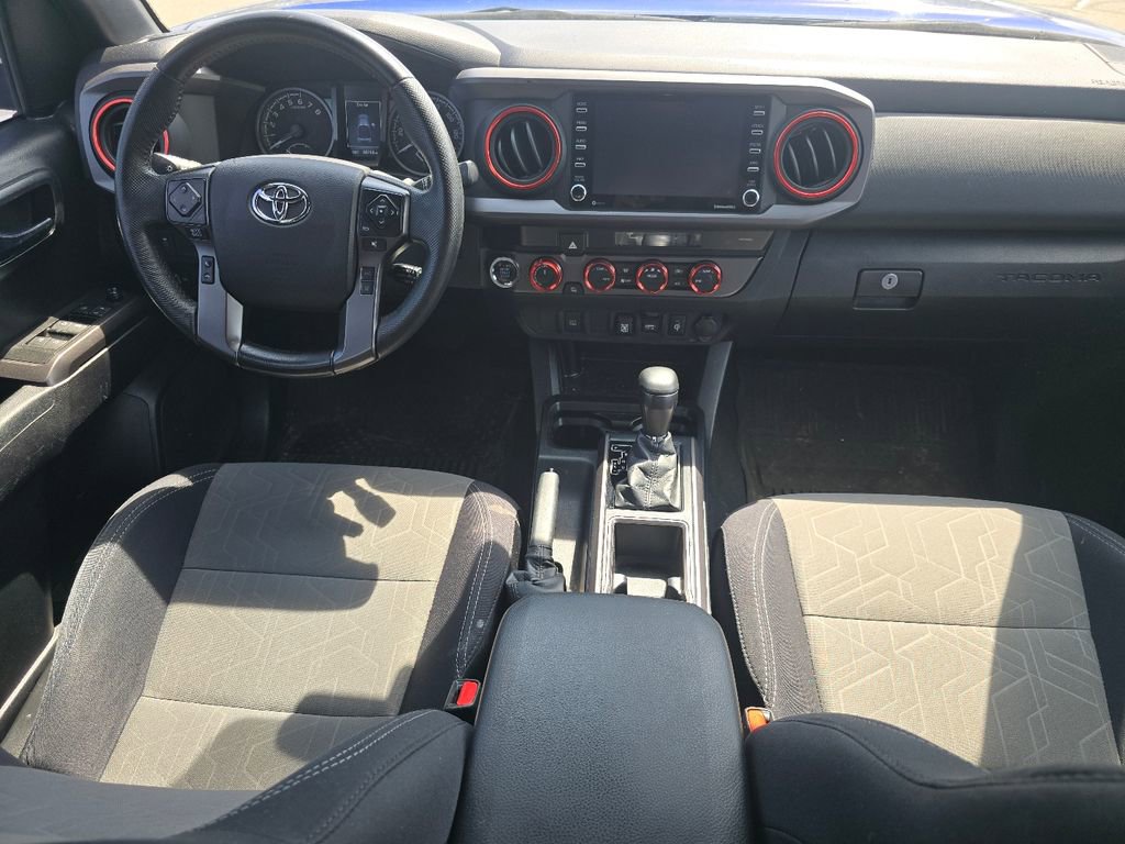 Used 2022 Toyota Tacoma TRD Sport AWD/4WD image 17