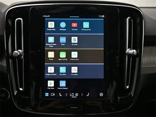 Used 2024 Volvo XC40 B5 Plus w/ Protection Package Premier image 15