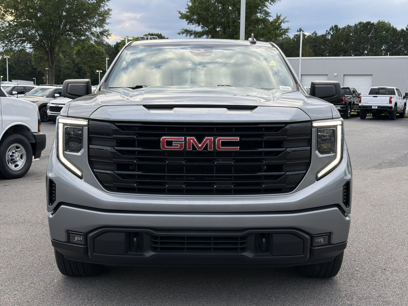 Used 2023 GMC Sierra 1500 Elevation AWD/4WD image 6