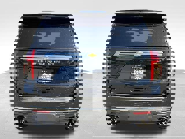 Used 2022 Chevrolet Suburban High Country w/ Premium Package 2 image 4