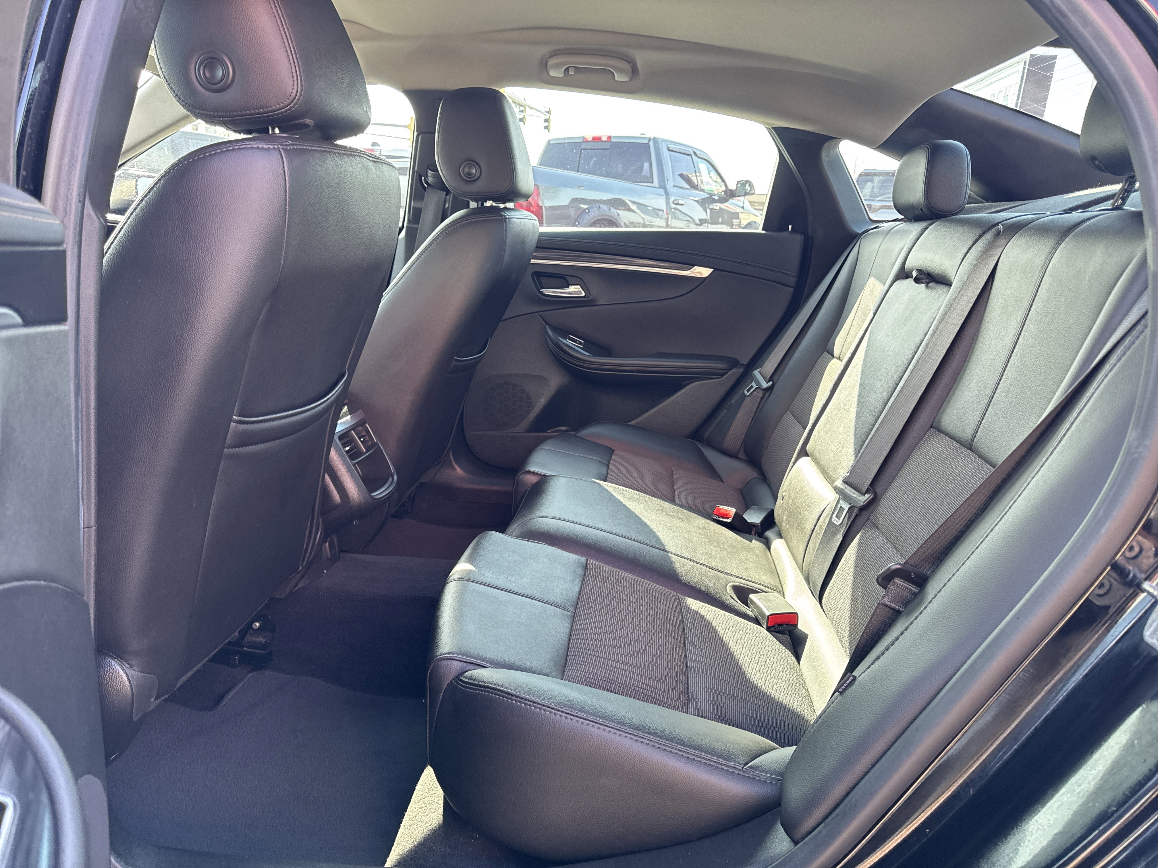 Used 2019 Chevrolet Impala LT image 30