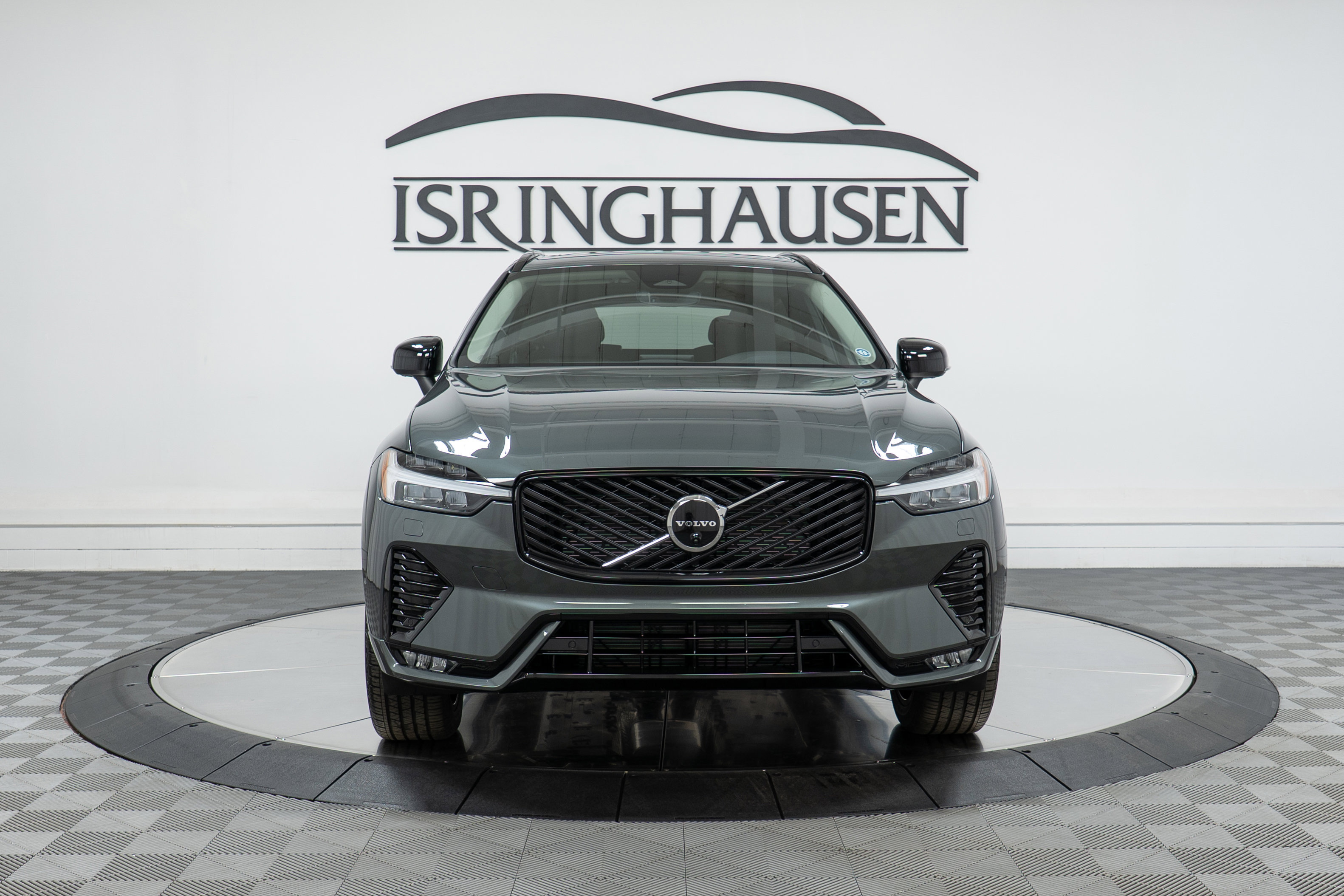 New 2026 Volvo XC60 B5 Plus w/ Climate Package image 2