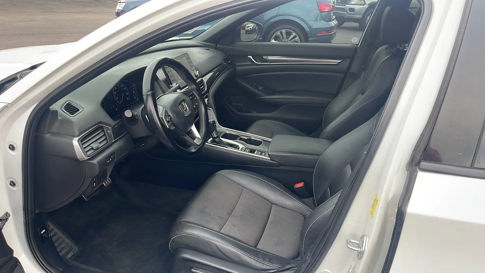 Used 2022 Honda Accord Sport image 15