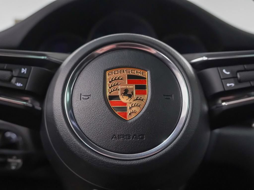 Certified 2026 Porsche Macan AWD/4WD image 26