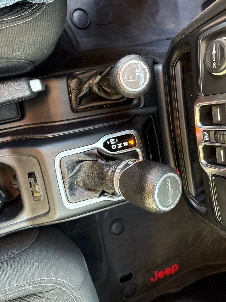 Used 2021 Jeep Gladiator Sport w/ Quick Order Package 24Q 80Th image 21