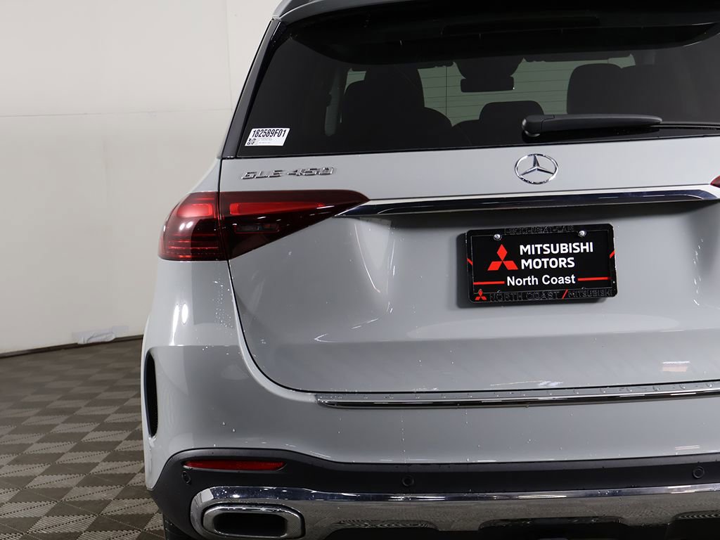Used 2024 Mercedes-Benz GLE 450 4MATIC w/ AMG Line Exterior image 16