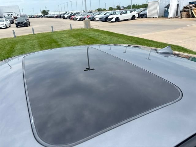 Used 2019 INFINITI Q60 3.0t Luxe w/ Essential Package AWD/4WD image 12