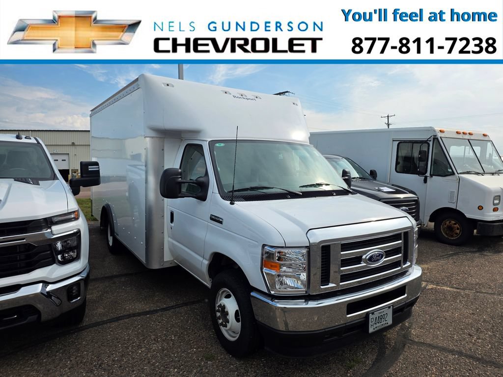 Used 2025 Ford E-350 and Econoline 350 Super Duty w/ Power Equipment Group RWD image 2