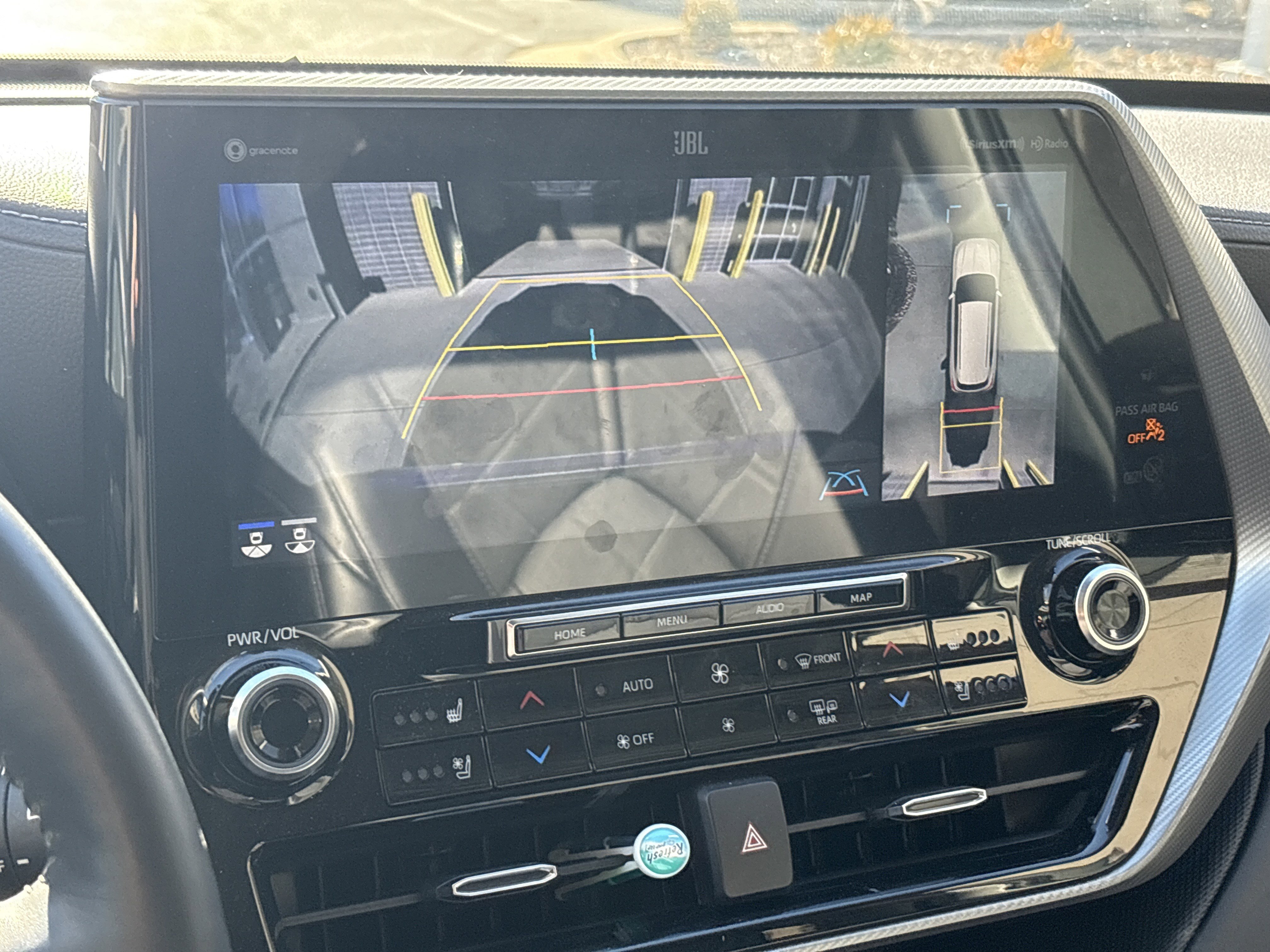 Used 2022 Toyota Highlander Platinum image 25