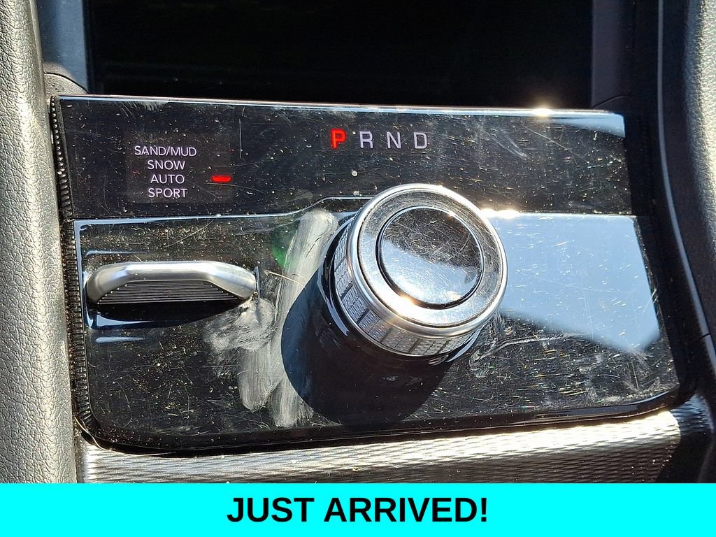 Used 2024 Jeep Grand Cherokee L Limited AWD/4WD image 16