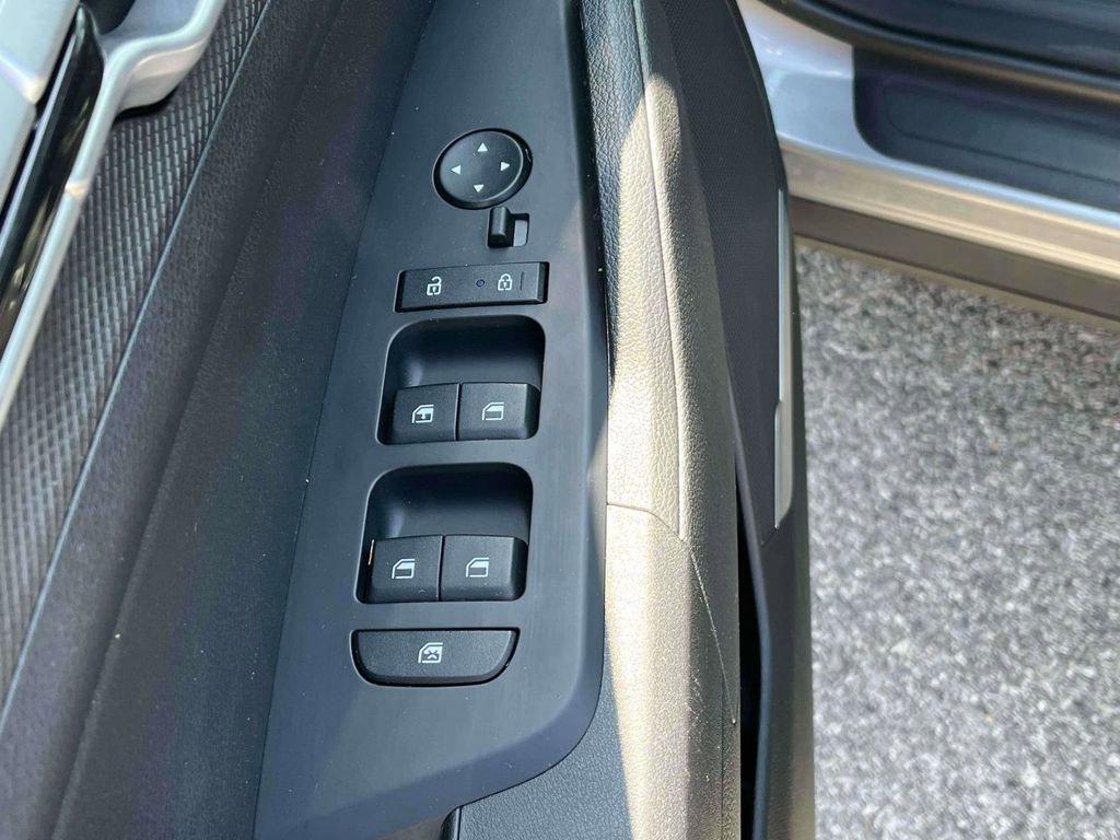 Used 2023 Kia Sportage LX FWD image 14