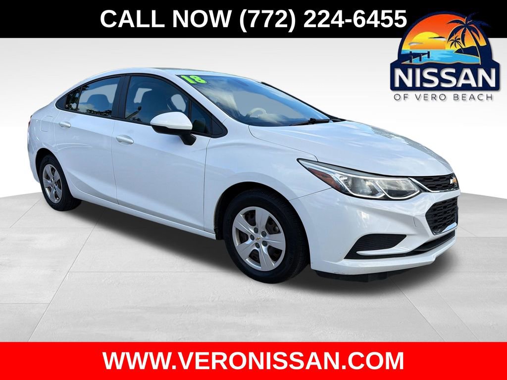 Used 2018 Chevrolet Cruze LS FWD image 1