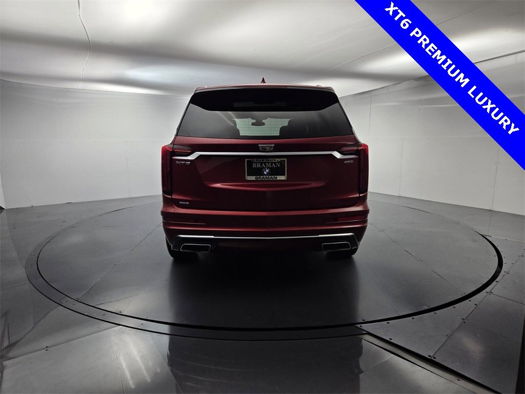 Used 2024 Cadillac XT6 Premium Luxury image 11