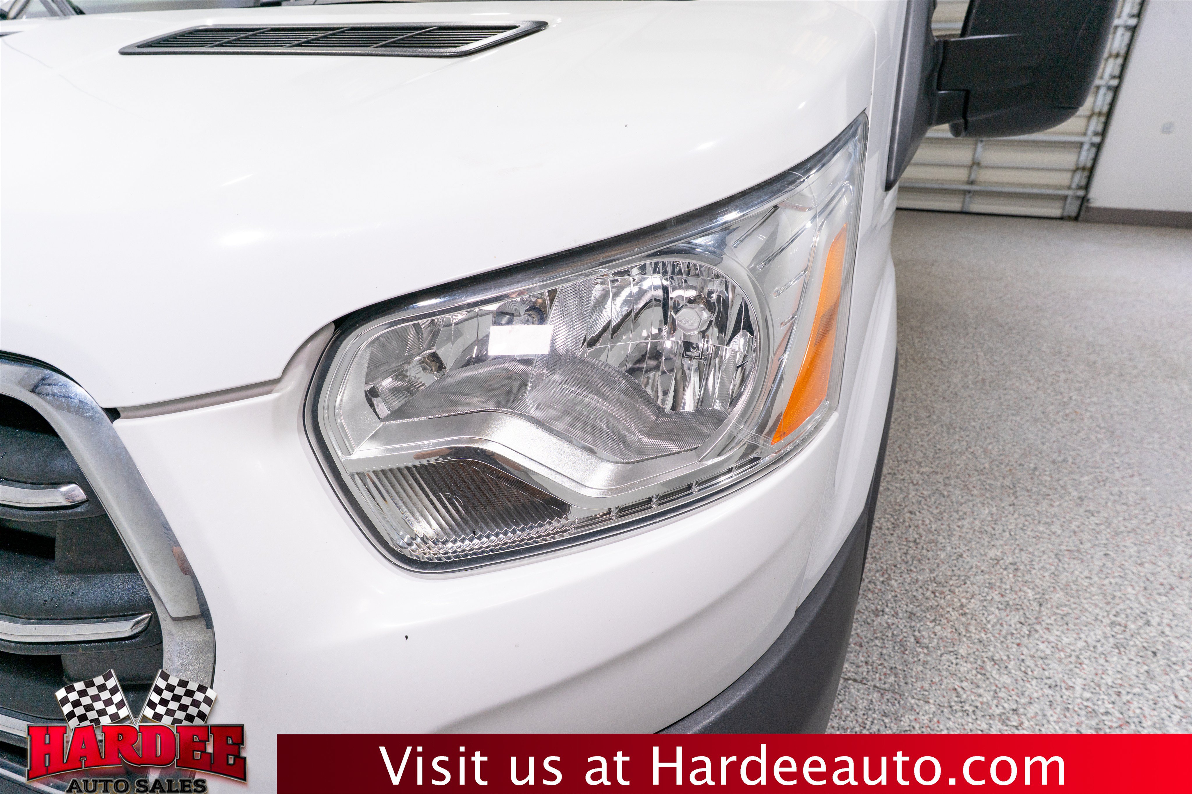 Used 2020 Ford Transit 250 Low Roof w/ Exterior Upgrade Package RWD image 8