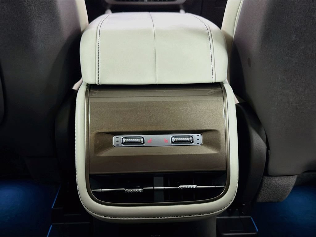 Certified 2024 Lincoln Nautilus Black Label w/ Jet Appearance Package (87T) AWD/4WD image 27