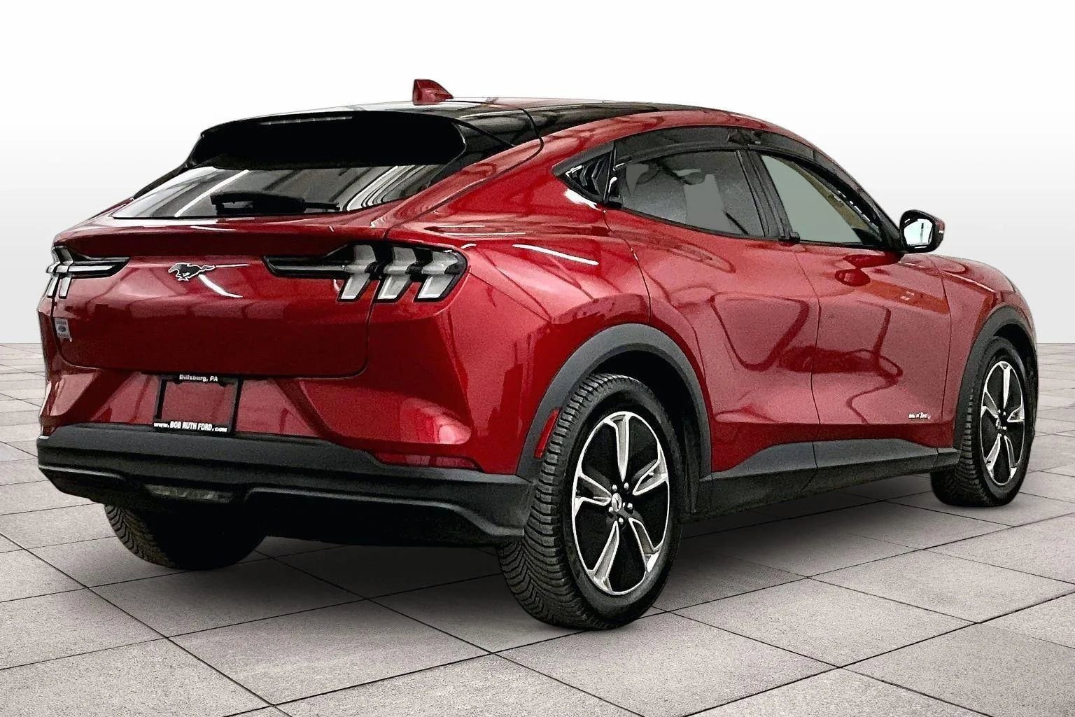 Used 2022 Ford Mustang Mach-E Select image 11