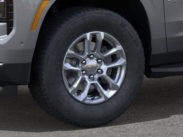 New 2026 Chevrolet Suburban LT AWD/4WD image 9