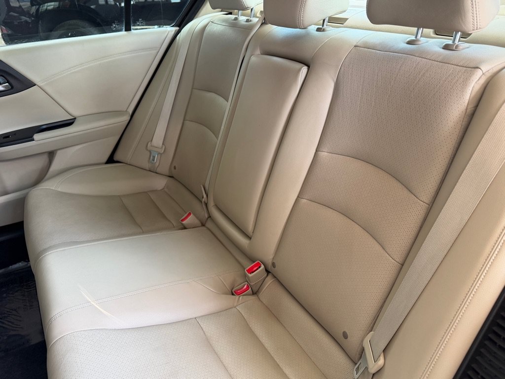 Used 2017 Honda Accord EX-L image 26