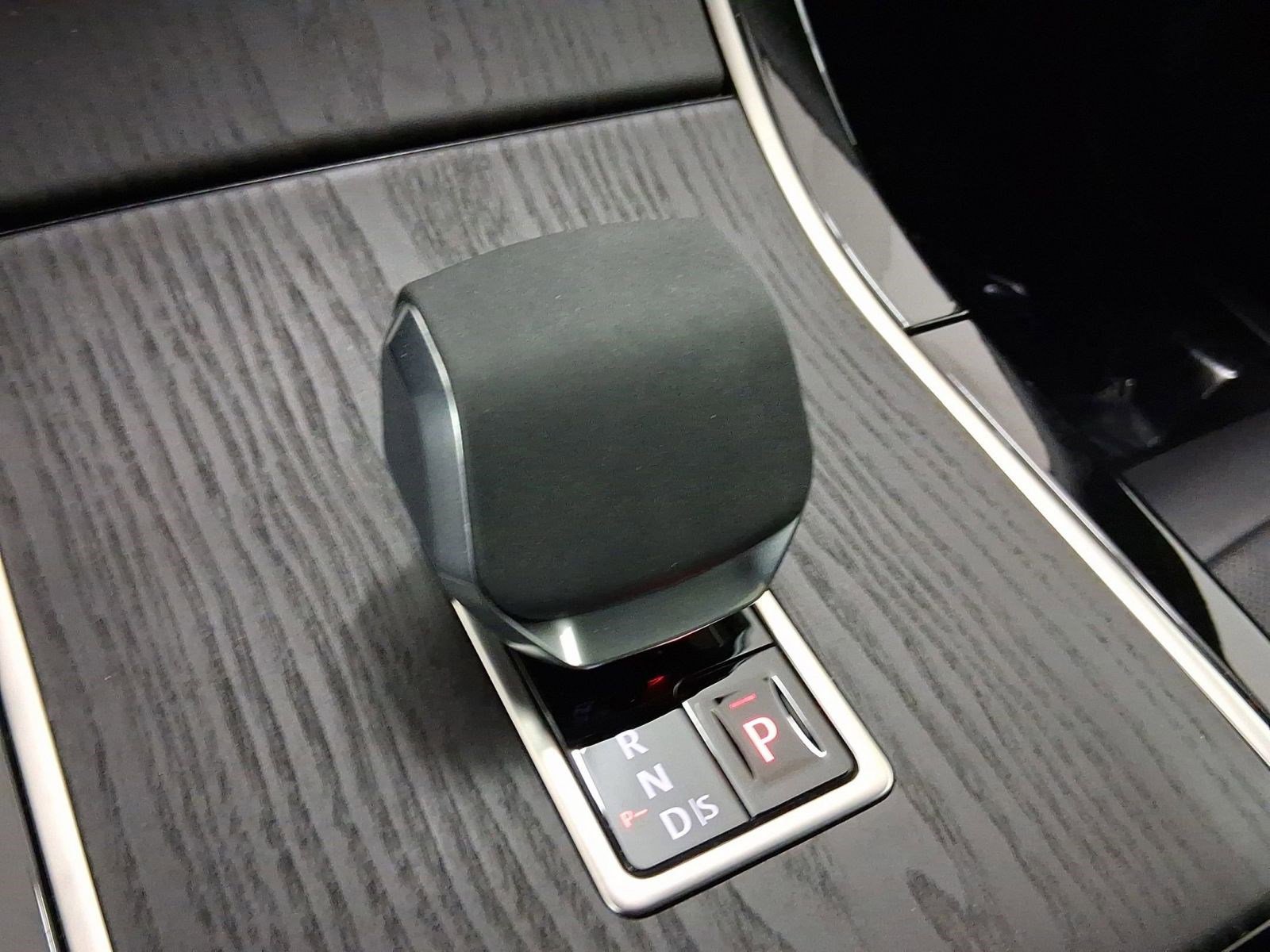 Used 2025 Land Rover Range Rover Evoque S image 27