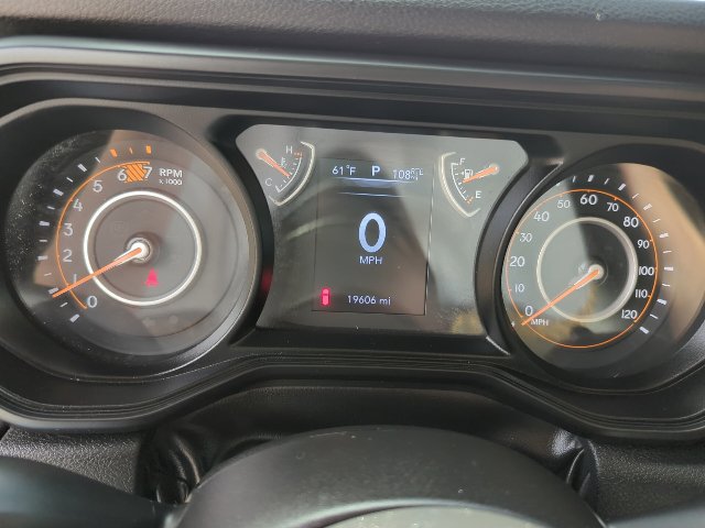 Used 2024 Jeep Wrangler Unlimited Sport AWD/4WD image 10