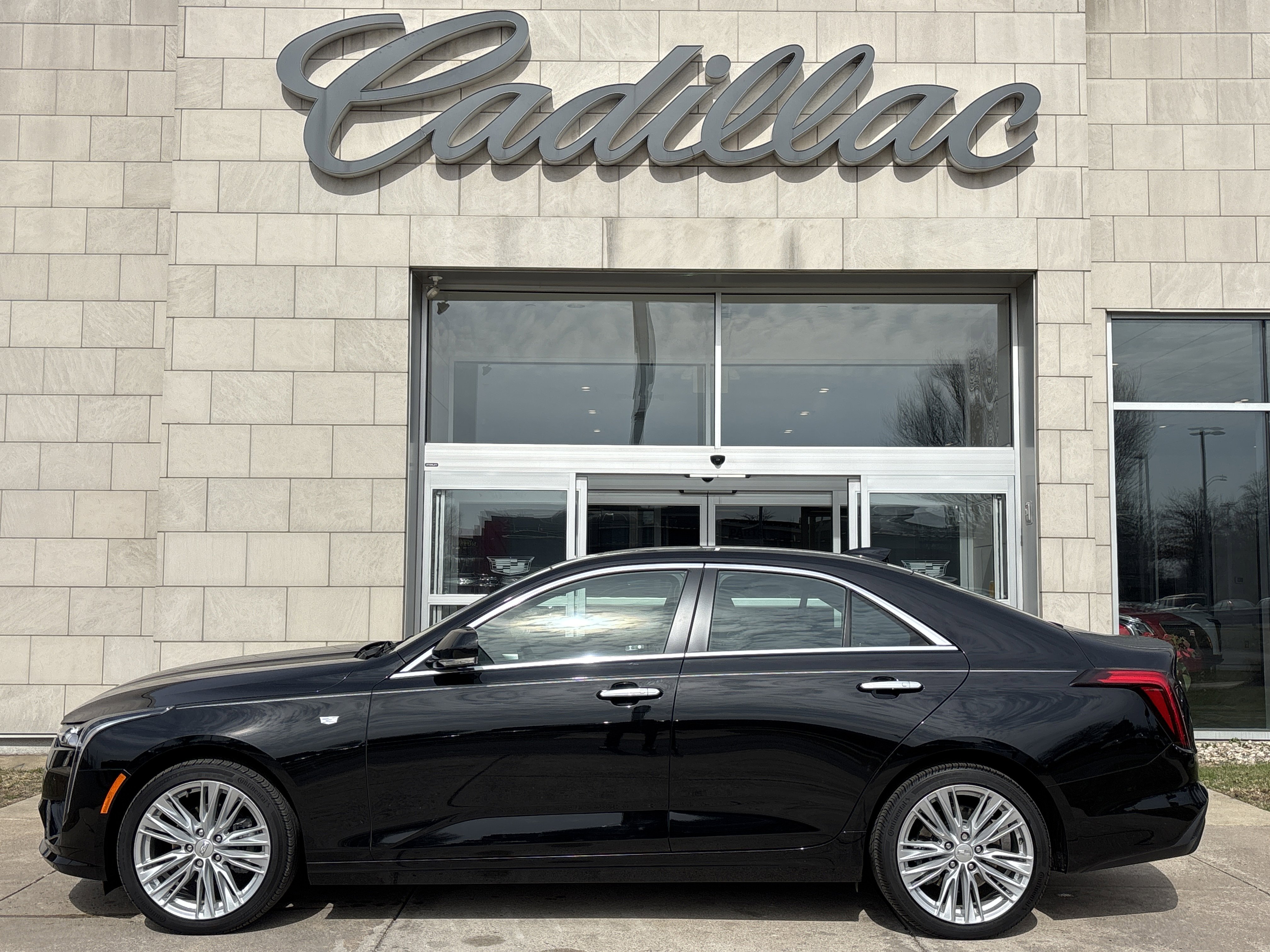 Certified 2025 Cadillac CT4 Premium Luxury image 9