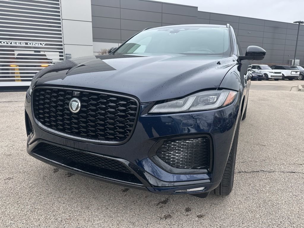 Used 2026 Jaguar F-PACE R-Dynamic S AWD/4WD image 1