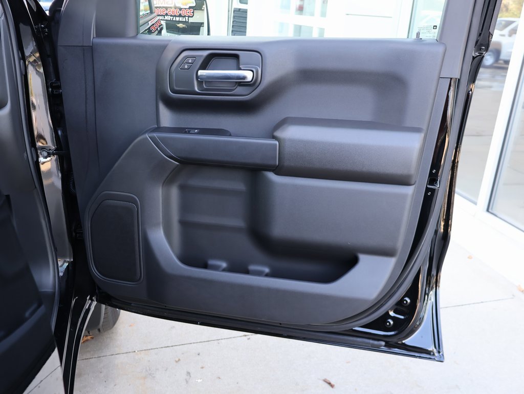 New 2025 GMC Sierra 1500 Pro w/ Graphite Edition image 31