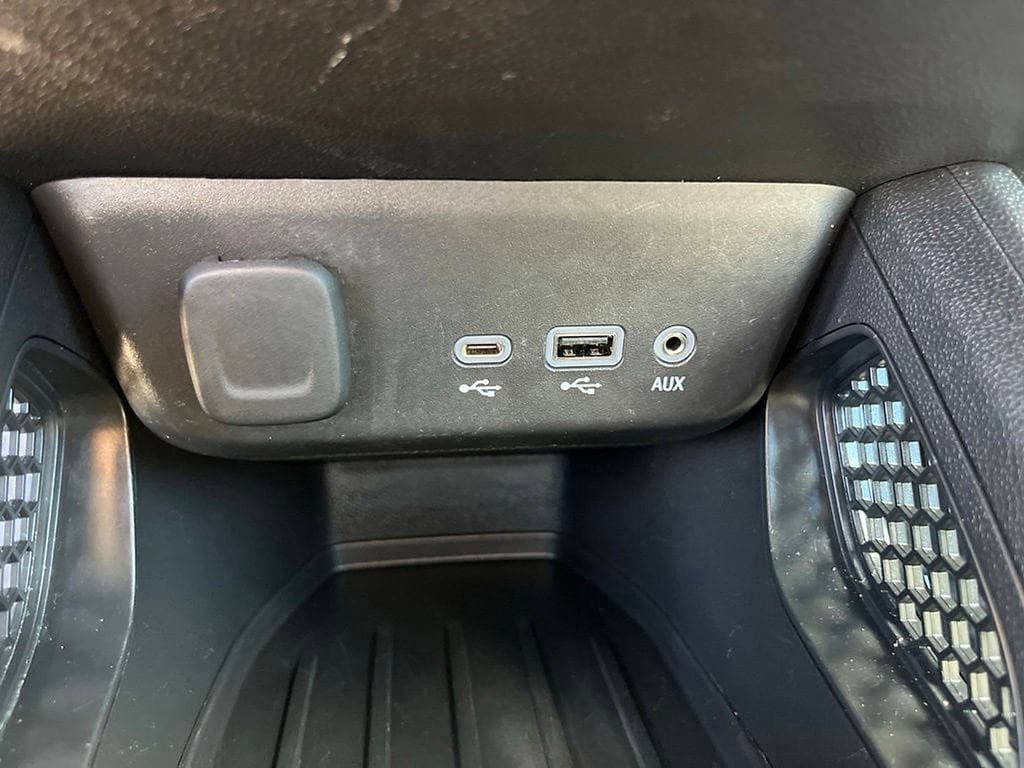 Used 2023 Chevrolet TrailBlazer LT w/ Convenience Package AWD/4WD image 47