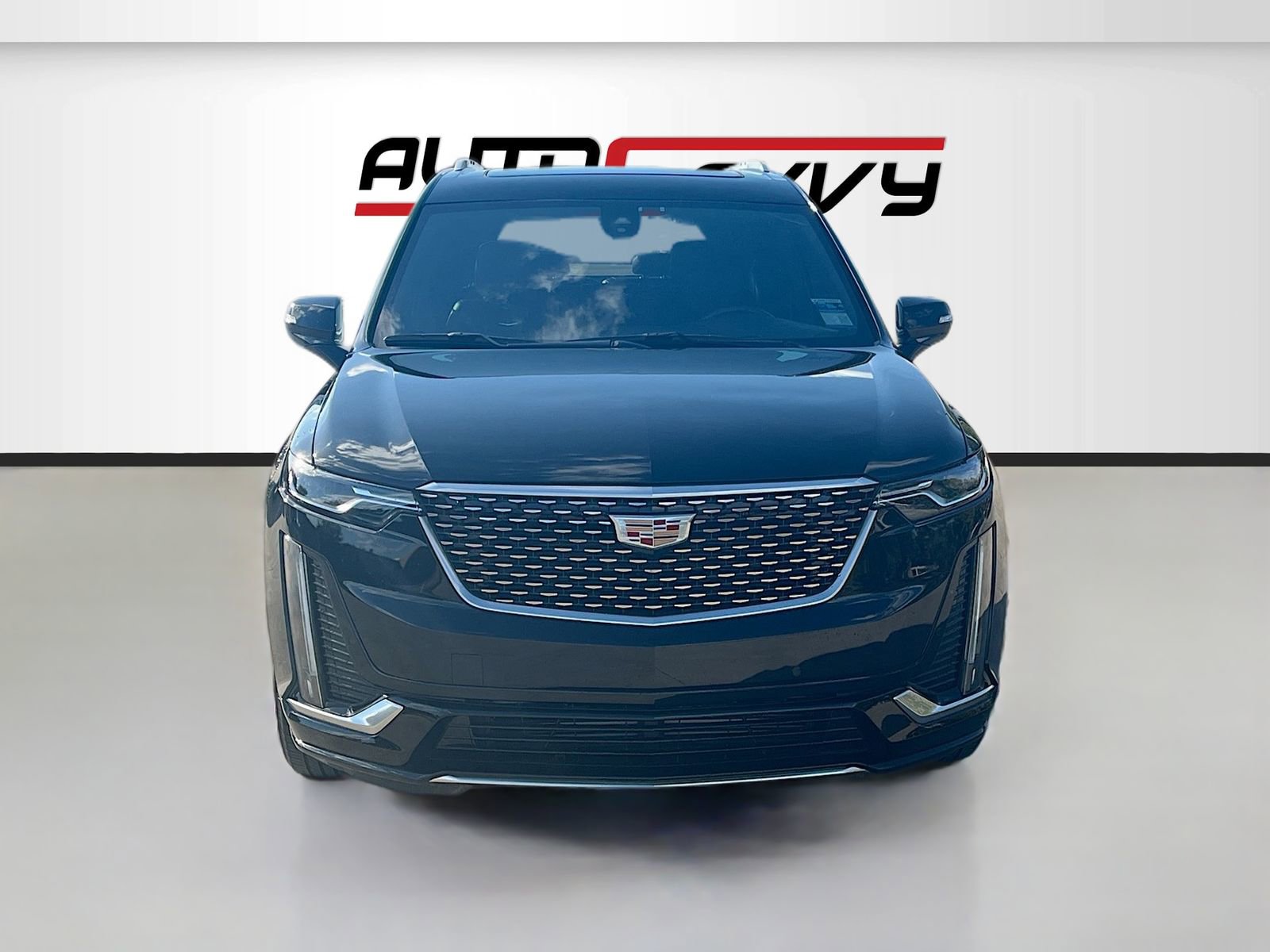 Used 2025 Cadillac XT6 Luxury w/ LPO, Floor Liner Package AWD/4WD image 2