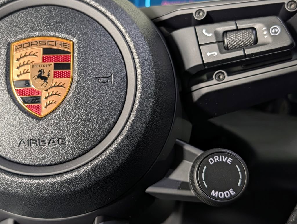 New 2026 Porsche Macan Electric image 39