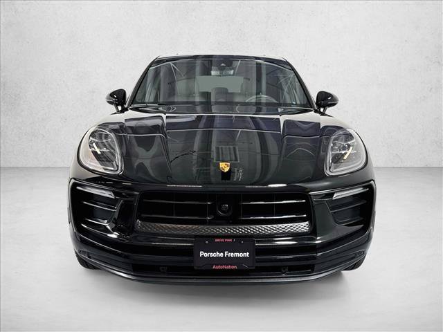 Certified 2026 Porsche Macan Turbo AWD/4WD image 6