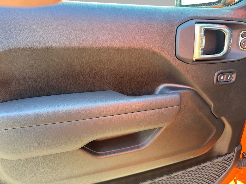 New 2025 Jeep Gladiator Sport image 16