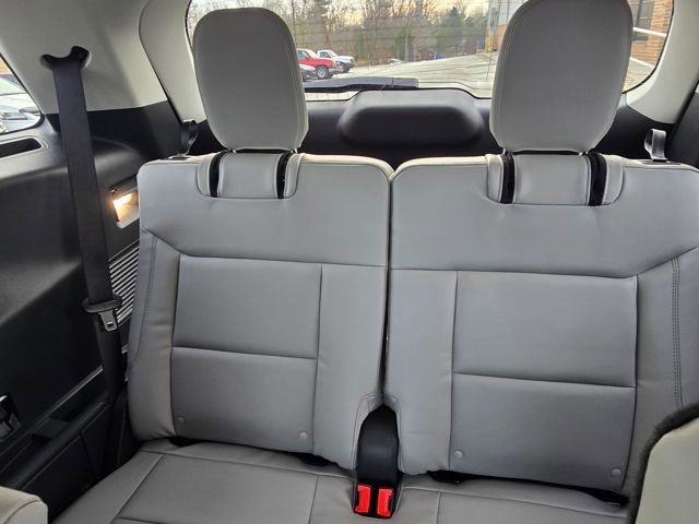 New 2026 Ford Explorer Active w/ Active Comfort Package image 14