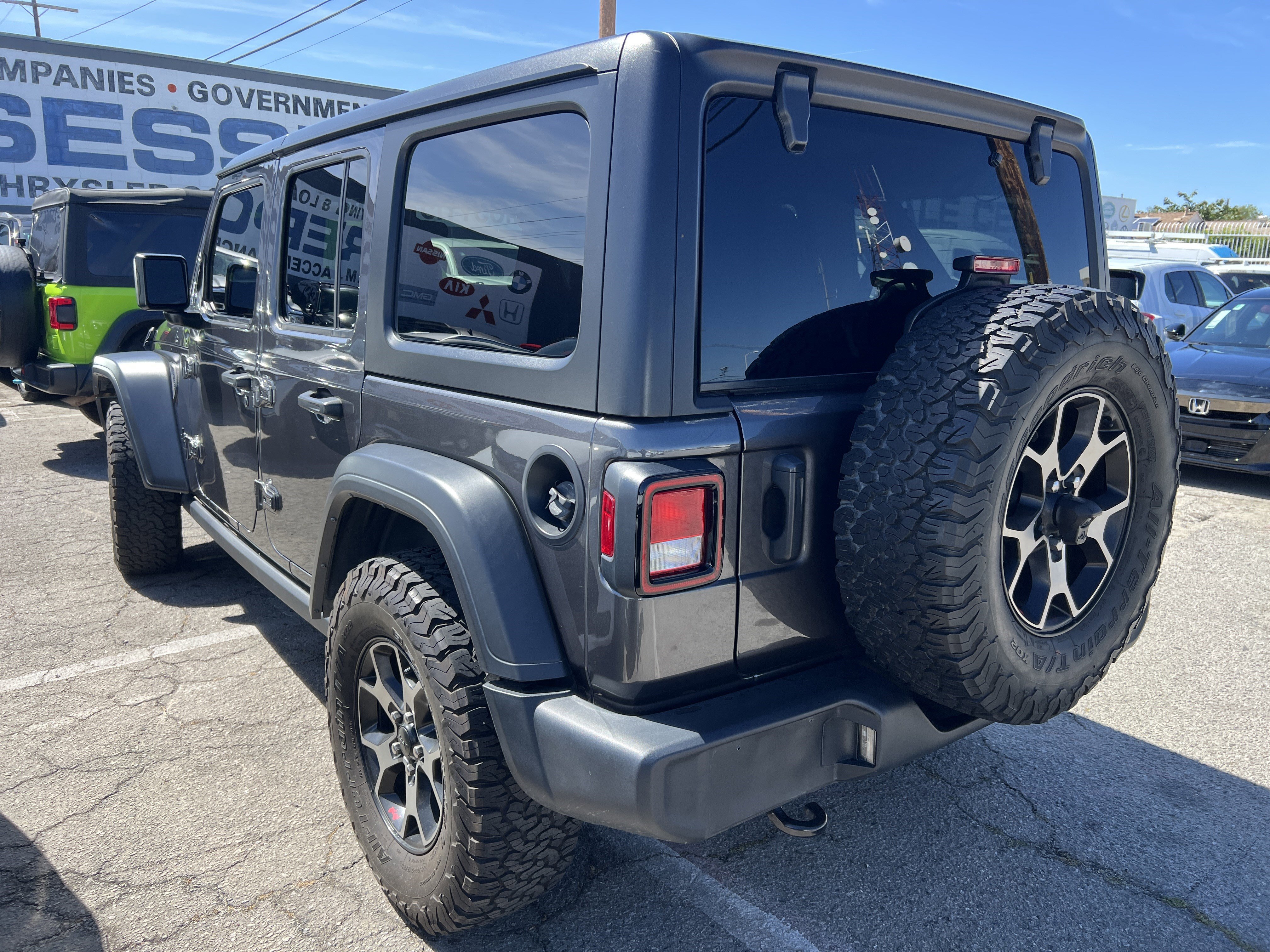 Used 2022 Jeep Wrangler Unlimited Sport AWD/4WD image 9