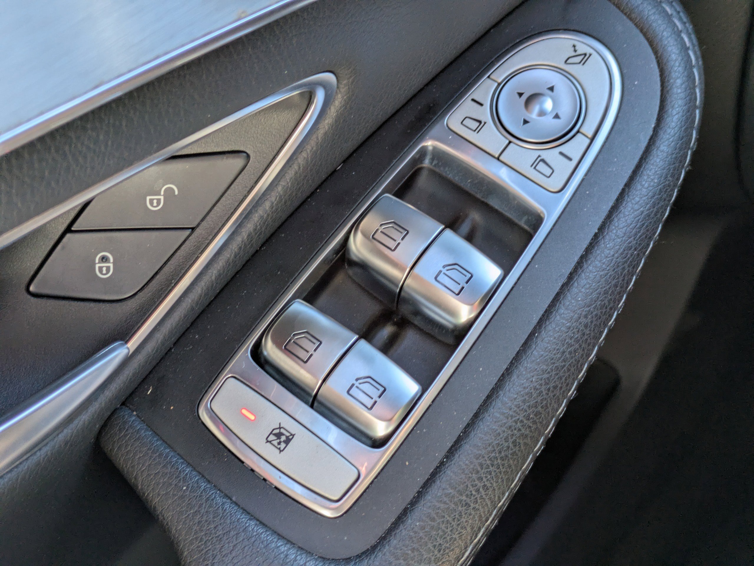 Certified 2019 Mercedes-Benz C 300 Sedan image 27