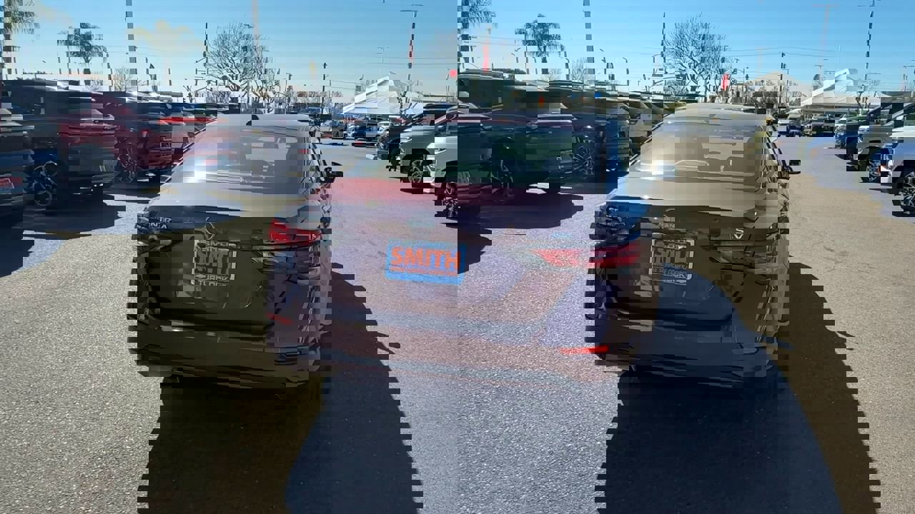 Used 2024 Nissan Sentra SV image 6