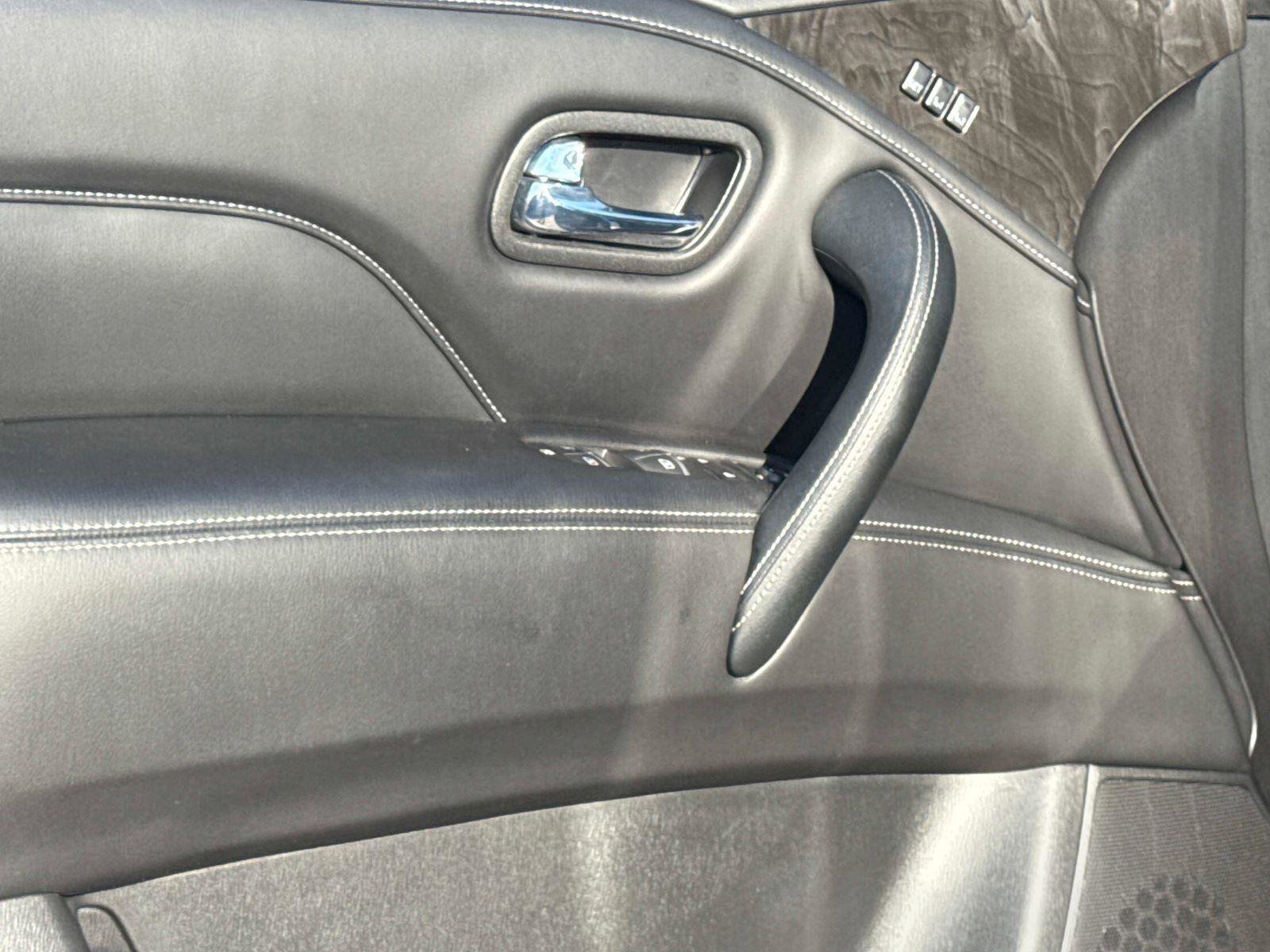 Used 2024 INFINITI QX80 Luxe image 20