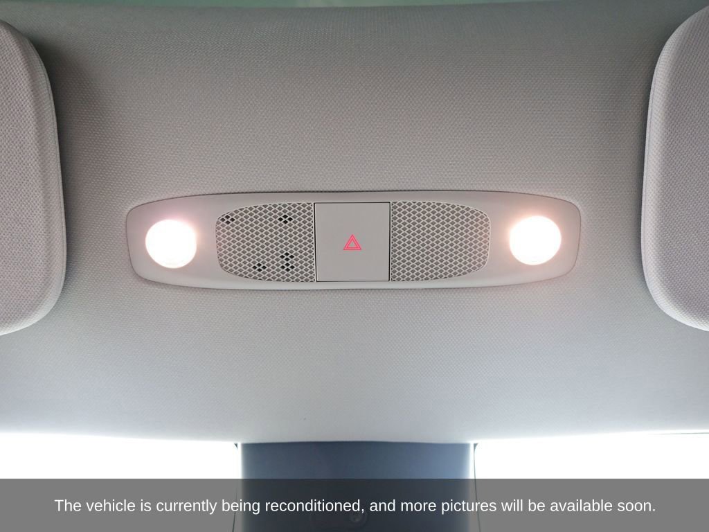 Used 2025 Tesla Model Y Long Range image 16