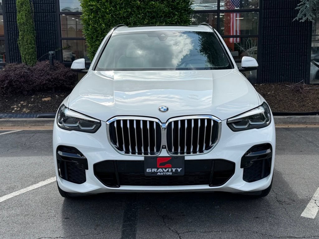 Used 2022 BMW X5 xDrive40i w/ M Sport Package AWD/4WD image 3